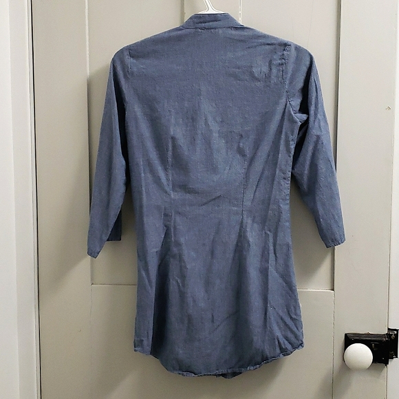 Ricki's women's blue chambray long button up. Sz 0 - Picture 2 of 5